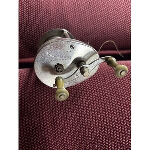 Vintage Shakespeare Direct Drive No. 1950 Model ED Casting Fishing Reel